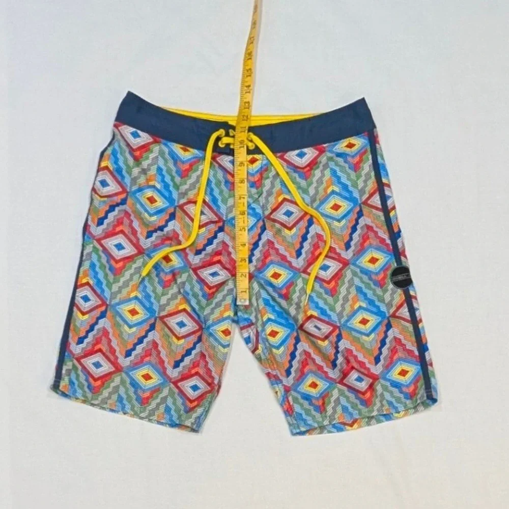 O'Neill Men's Geometric Diamond Print Board Shorts Multi-Color Size 31